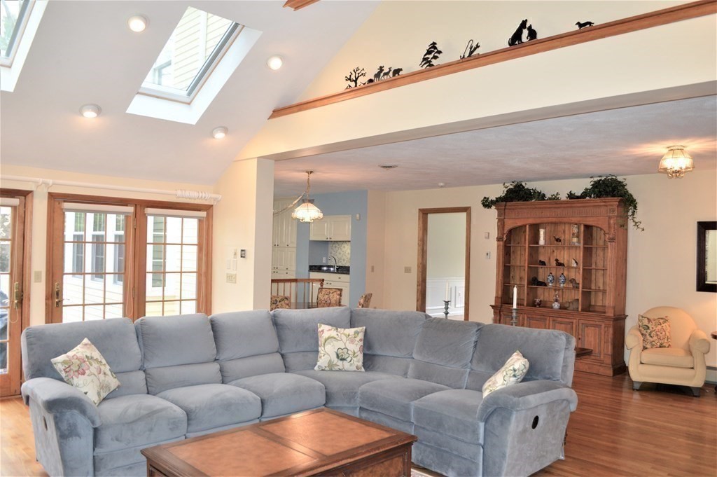6 Carding Mill Road Sudbury, MA 01776 - Photo 12 of 42 Gallery Image 12