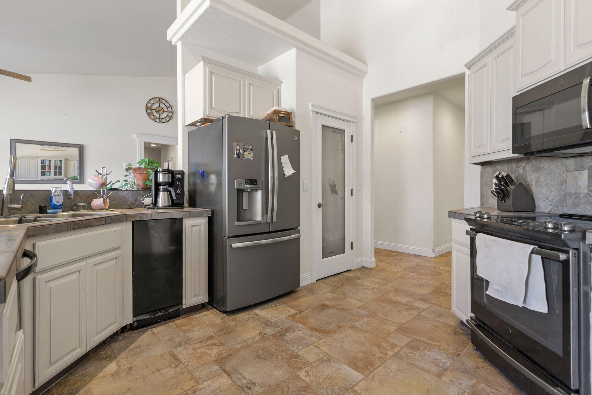 9004 Mentone Road Millville, CA 96062 - Photo 12 of 53 43-web-or-mls-8Q0A4967