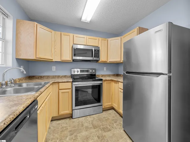 $209,900 | 109 Hammett Grove Lane, Greer, SC 29650