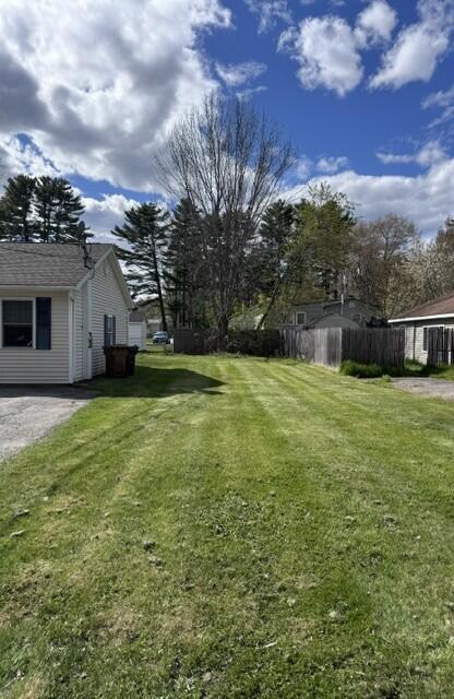 27 Coolidge Avenue Saco, ME 04072 - Photo 19 of 22 Sideyard