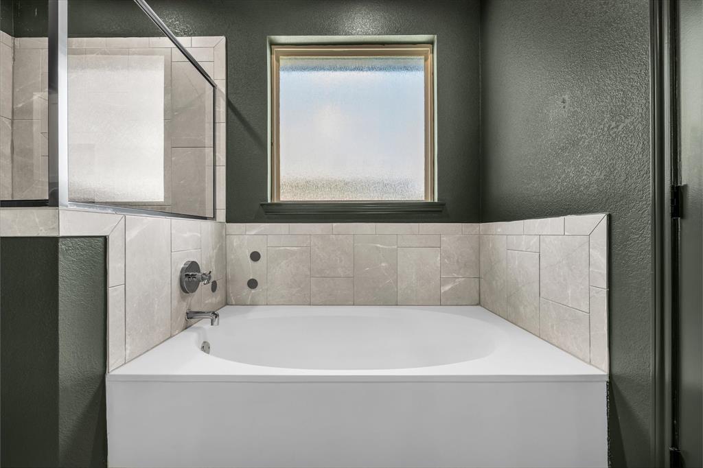 10405 Aquilla Trail Waco, TX 76708 - Photo 24 of 37