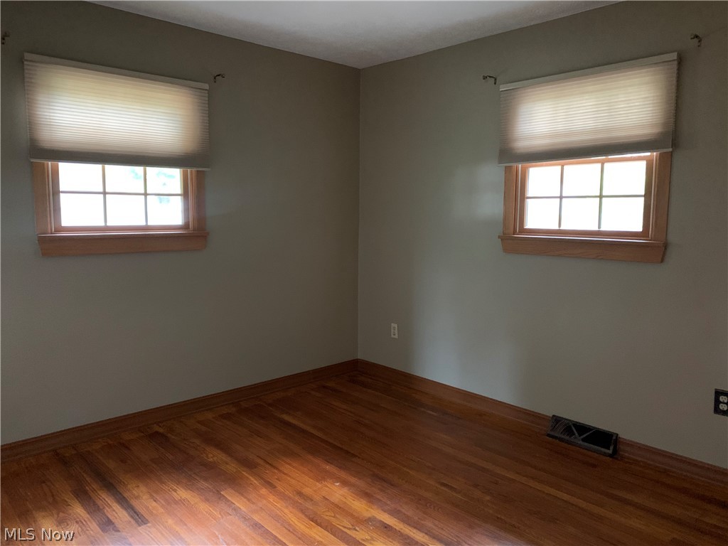 216 Howland Wilson Road Northeast Warren, OH 44484 - Photo 7 of 12 Gallery Image 7