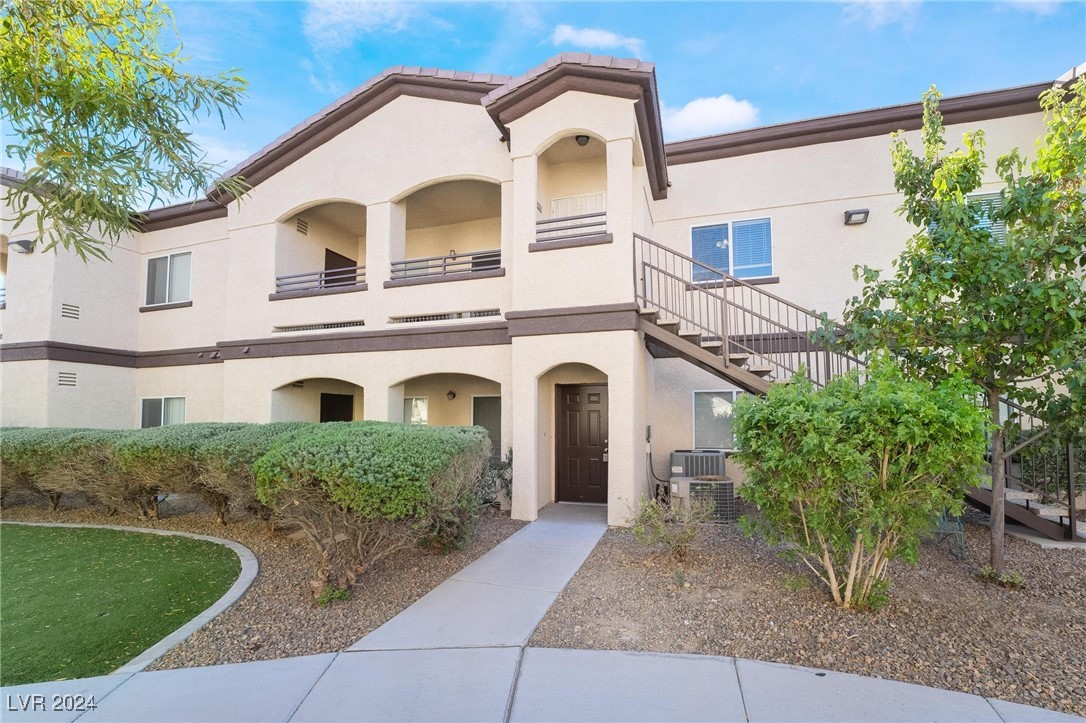 2291 West Horizon Ridge Parkway, Unit 5129 Henderson, NV 89052 - Photo 1 of 34