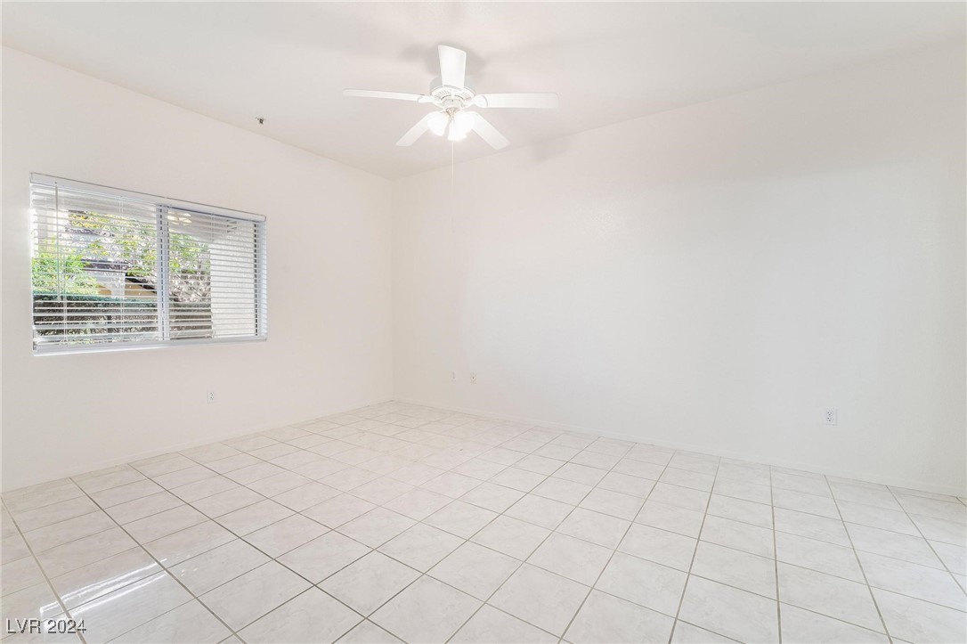 2291 West Horizon Ridge Parkway, Unit 5129 Henderson, NV 89052 - Photo 14 of 34