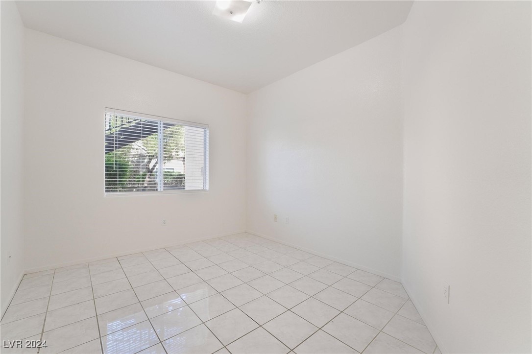 2291 West Horizon Ridge Parkway, Unit 5129 Henderson, NV 89052 - Photo 23 of 34