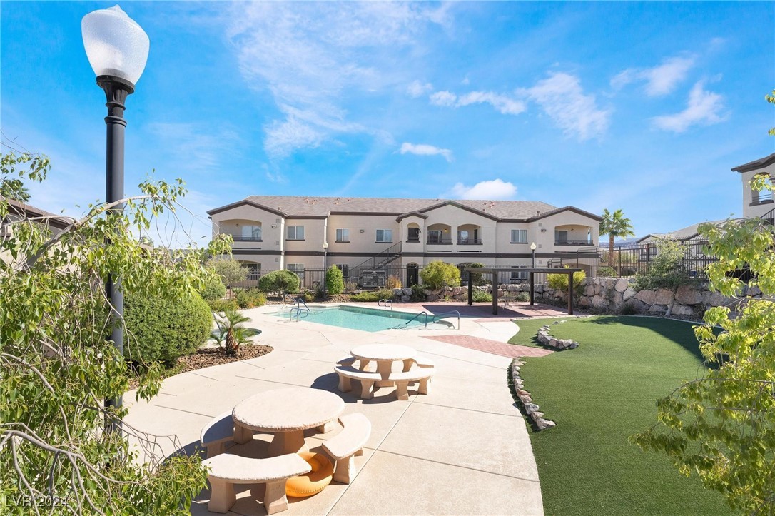 2291 West Horizon Ridge Parkway, Unit 5129 Henderson, NV 89052 - Photo 33 of 34