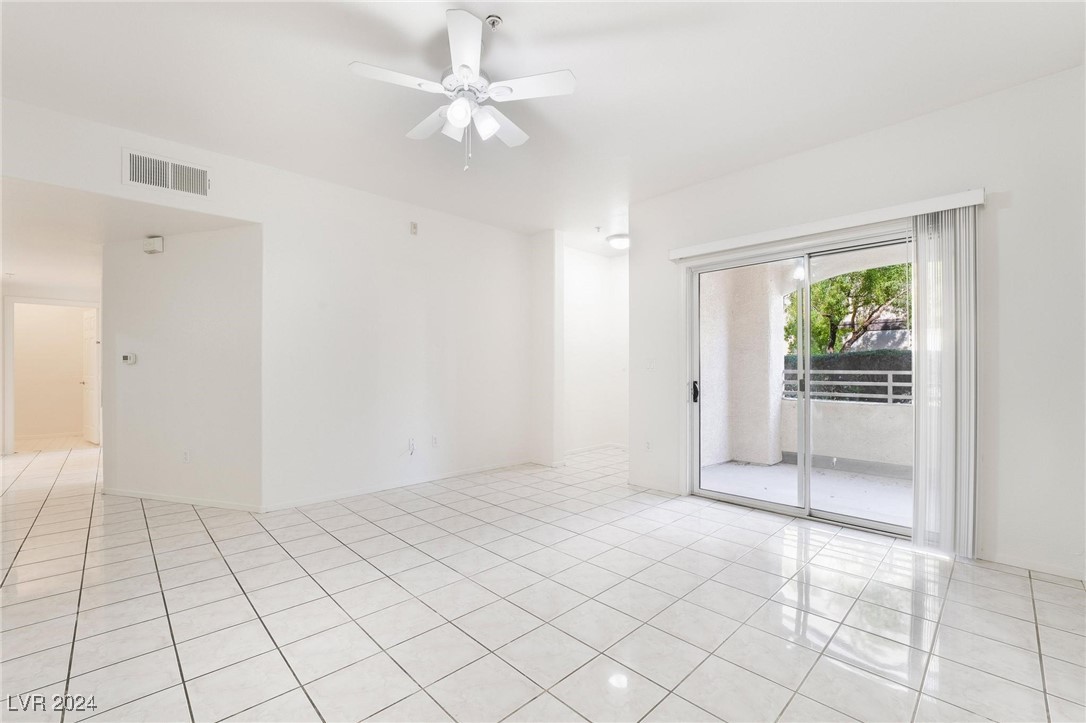 2291 West Horizon Ridge Parkway, Unit 5129 Henderson, NV 89052 - Photo 5 of 34