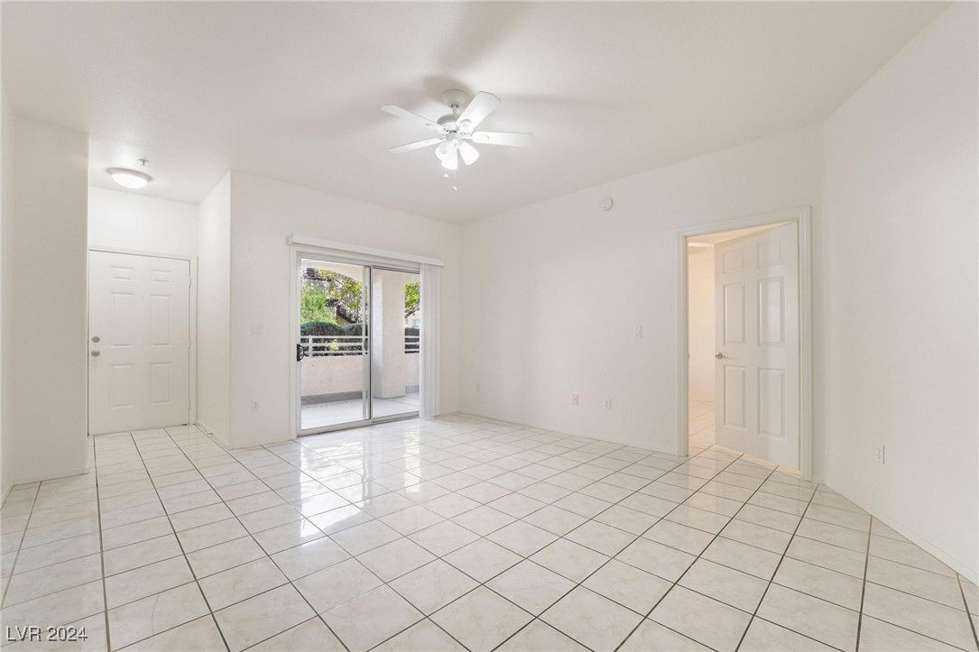 2291 West Horizon Ridge Parkway, Unit 5129 Henderson, NV 89052 - Photo 6 of 34