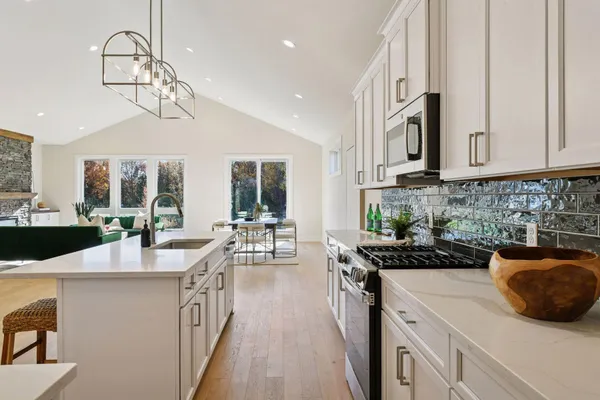 $665,000 | 2015 Mulberry Lane, Carver, MN 55315