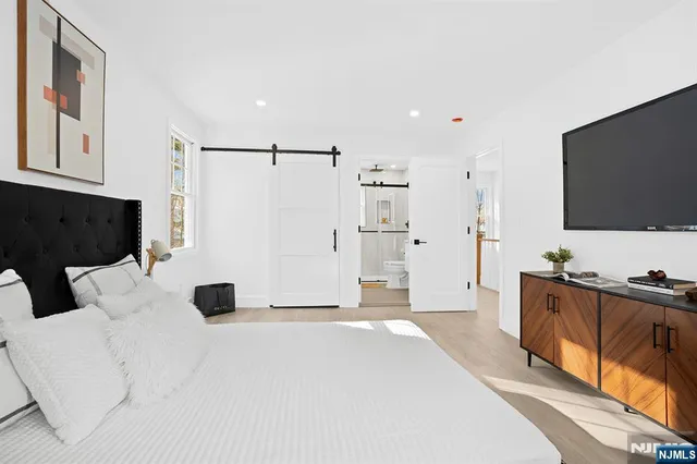 $1,275,000 | 114 Hudson Avenue, Tenafly, NJ 07670