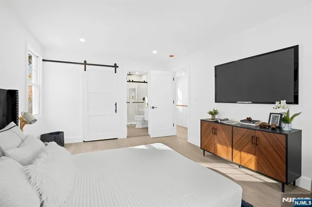 $1,275,000 | 114 Hudson Avenue, Tenafly, NJ 07670