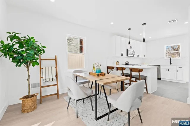 $1,275,000 | 114 Hudson Avenue, Tenafly, NJ 07670