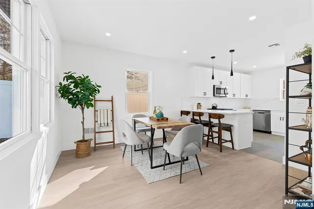 $1,275,000 | 114 Hudson Avenue, Tenafly, NJ 07670