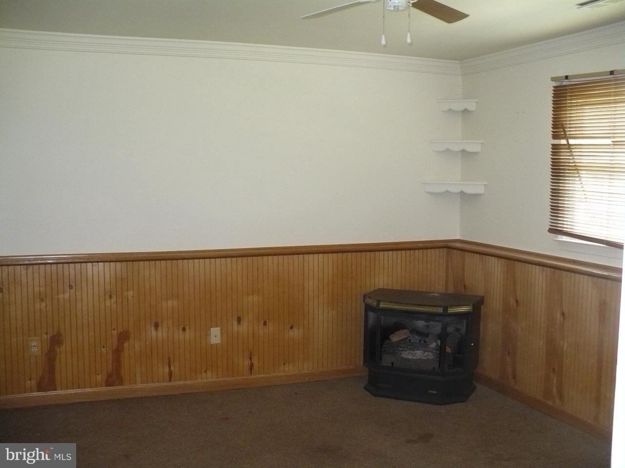 11500 Timberwood Road Locust Grove, VA 22508 - Photo 22 of 24 Family Room