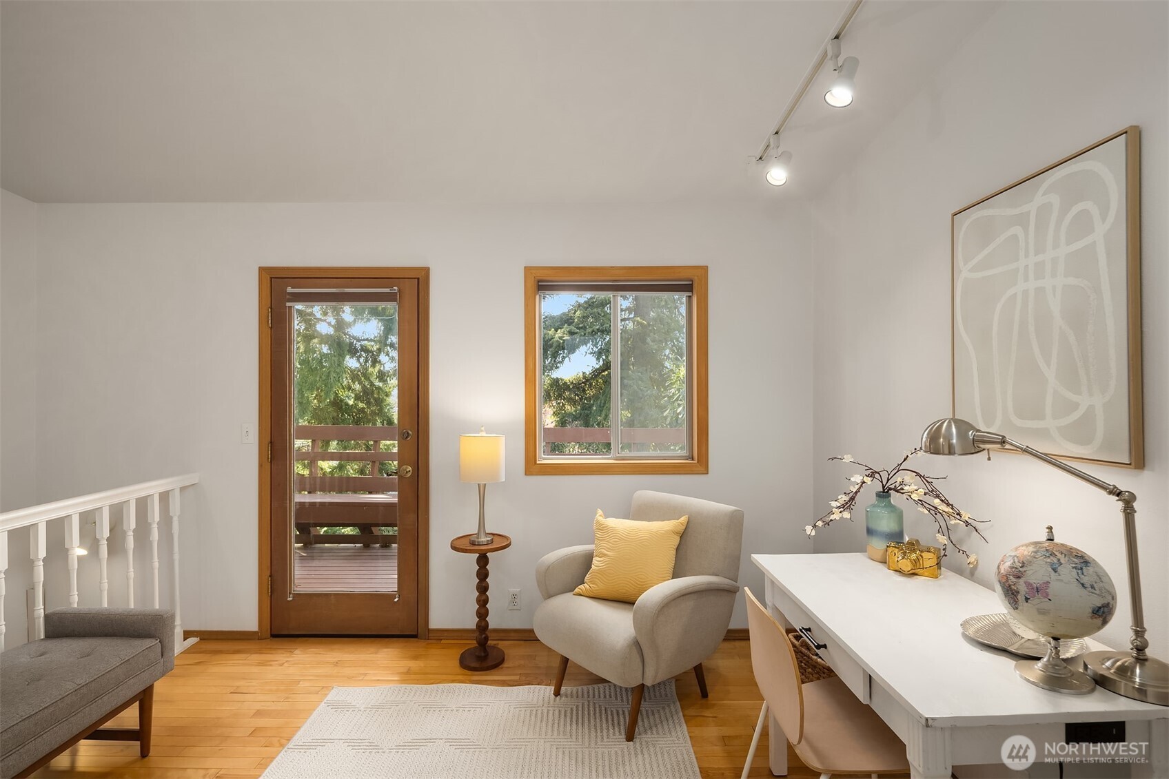 3955 Phinney Avenue North Seattle, WA 98103 - Photo 22 of 32