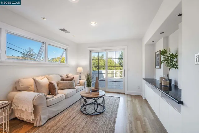 $2,400,000 | 33 Altamount Drive, Orinda, CA 94563