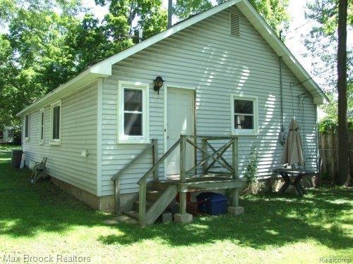 1875 Harvard Road Berkley, MI 48072 - Photo 13 of 15 Rear