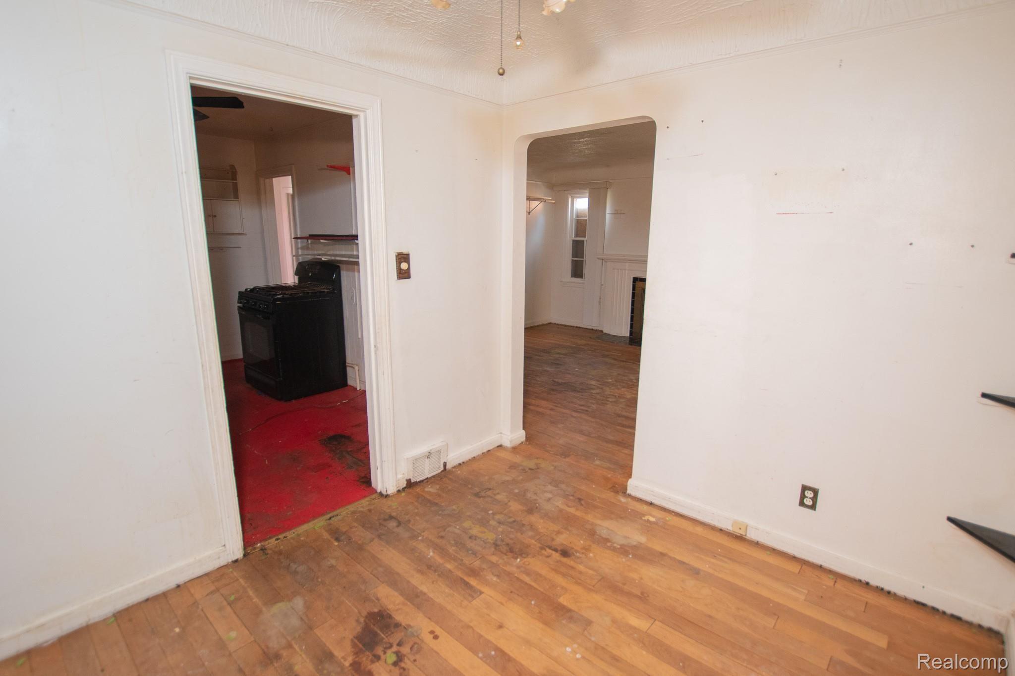 15509 Rutherford Street Detroit, MI 48227 - Photo 12 of 51 DSC_9576.jpg