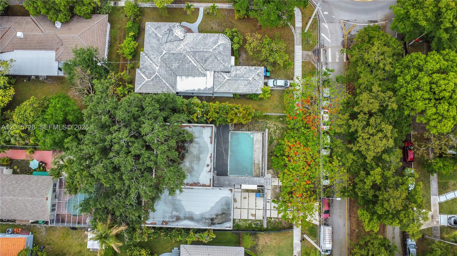 221 Southwest 25th Road Miami, FL 33129 - Photo 13 of 39