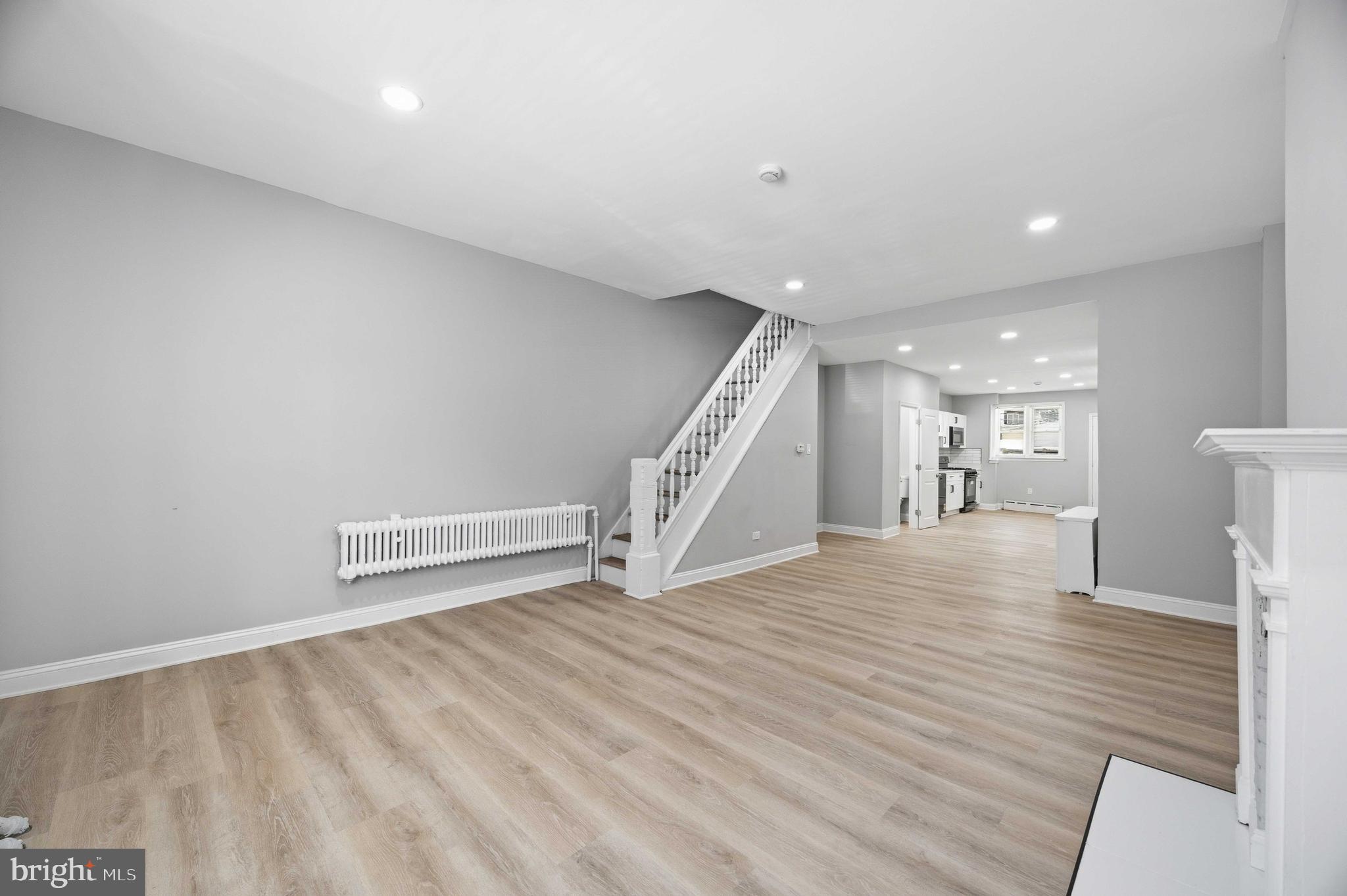 2139 South 15th Street Philadelphia, PA 19145 - Photo 4 of 33 Open concept 1st floor