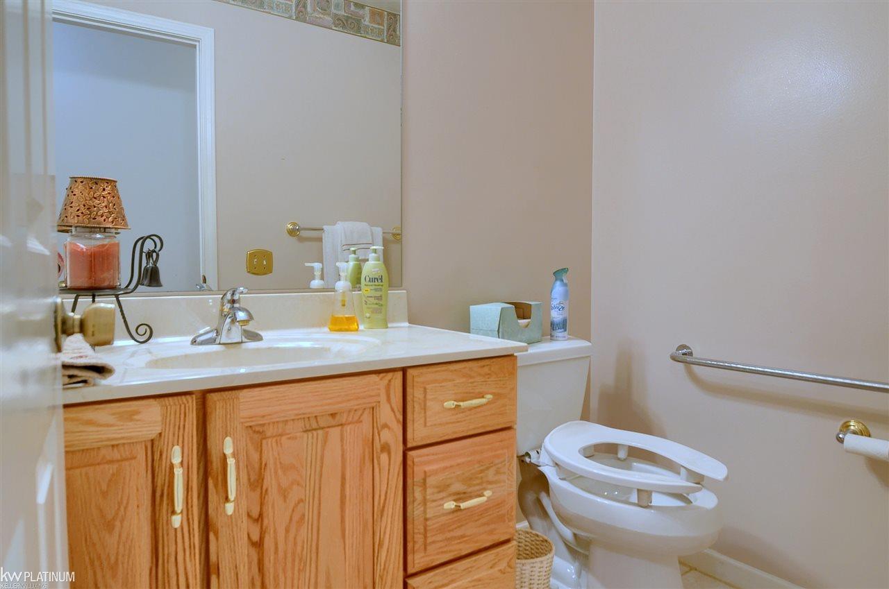 1646 Sumac Drive Rochester Hills, MI 48309 - Photo 14 of 37