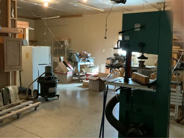 $110,000 | 503 East 6th Street, Colony, KS 66015