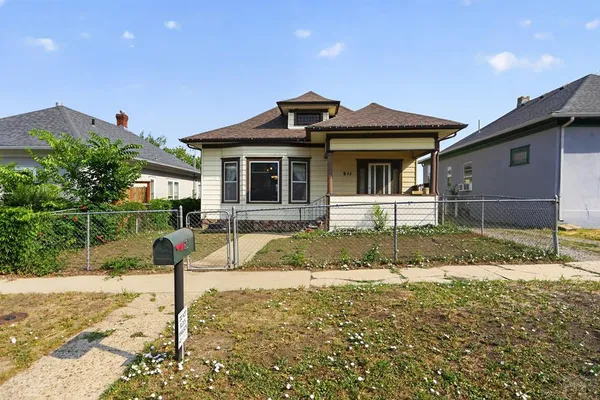 $240,000 | 611 East 2nd Street, Trinidad, CO 81082