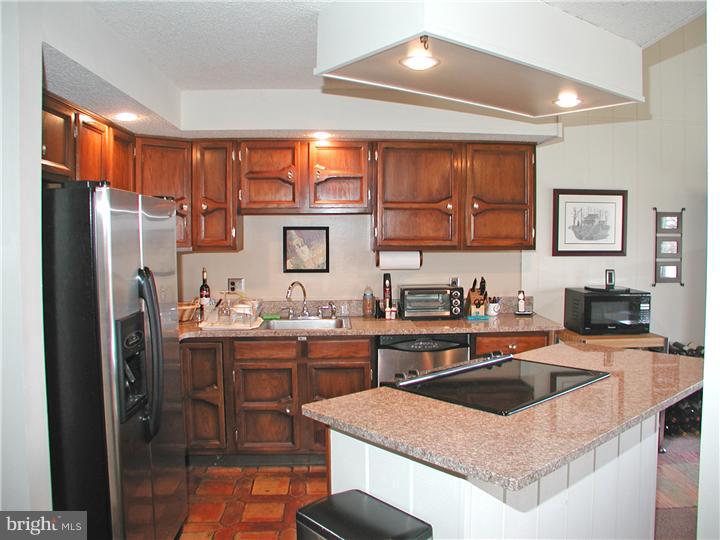 587 Coles Mill Road Haddonfield, NJ 08033 - Photo 7 of 22 Kitchen