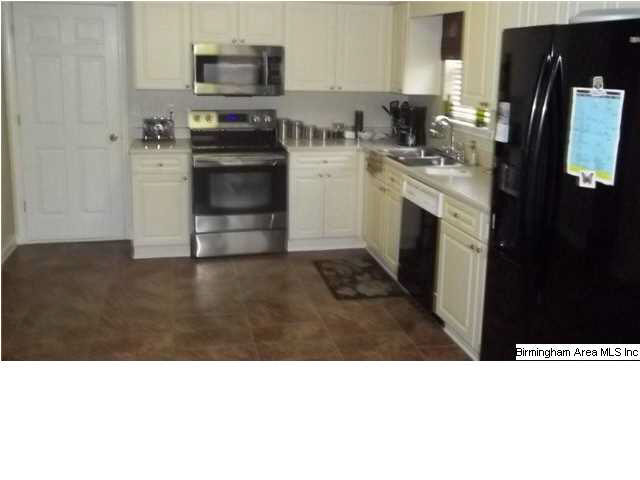 106 Heather Lane Pelham, AL 35124 - Photo 3 of 28