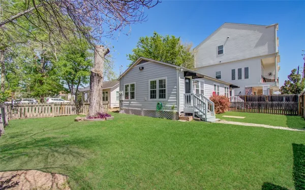 $1,450 | 1519 West 12th Street, Unit 1519, Houston, TX 77008