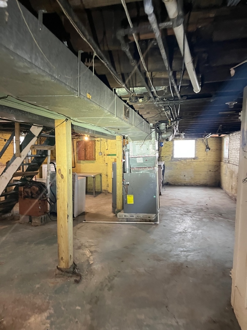 Undisclosed Address Chicago, IL 60628 - Photo 7 of 9