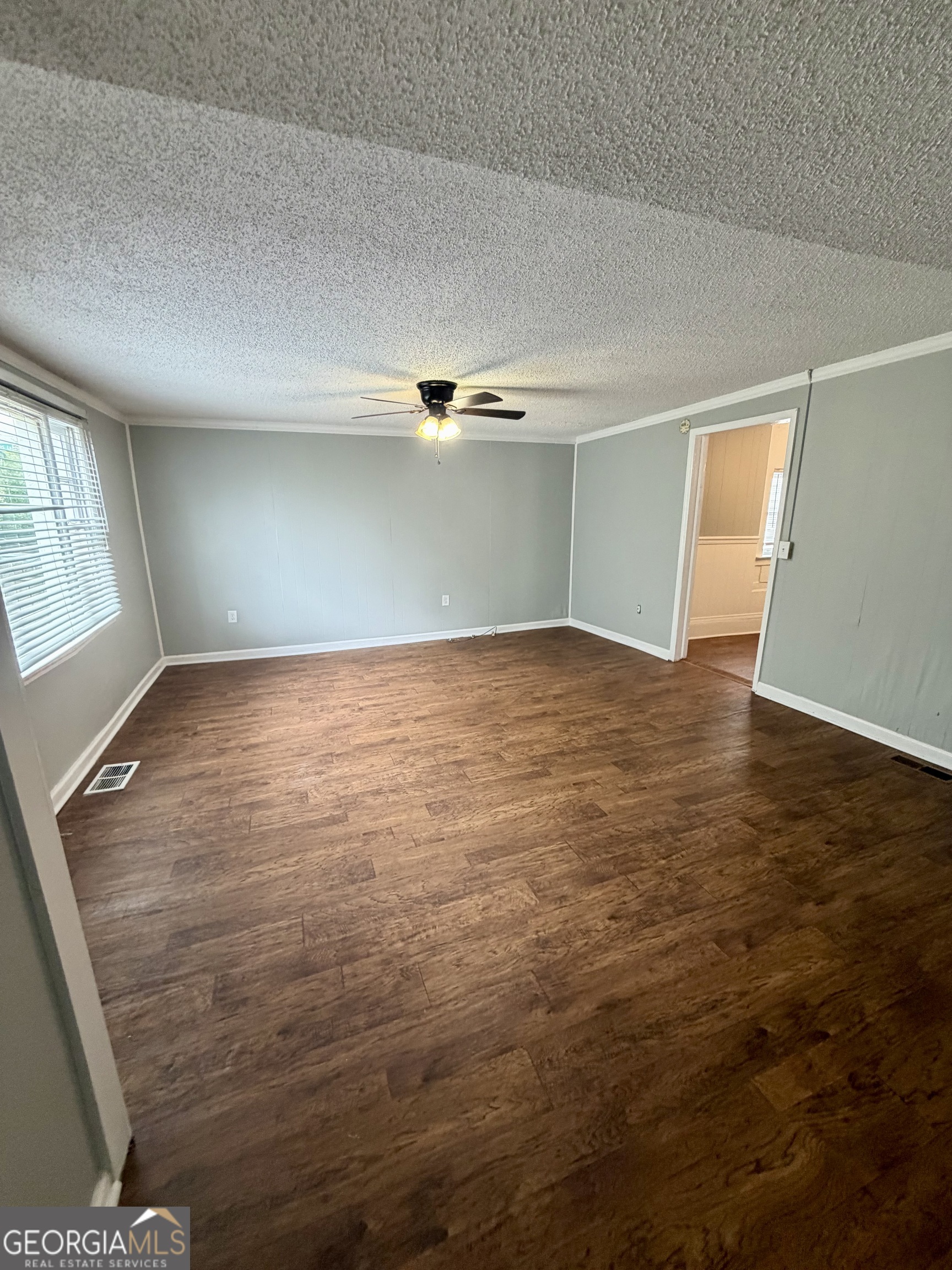 666 Woolfolk Street Macon, GA 31217 - Photo 5 of 60