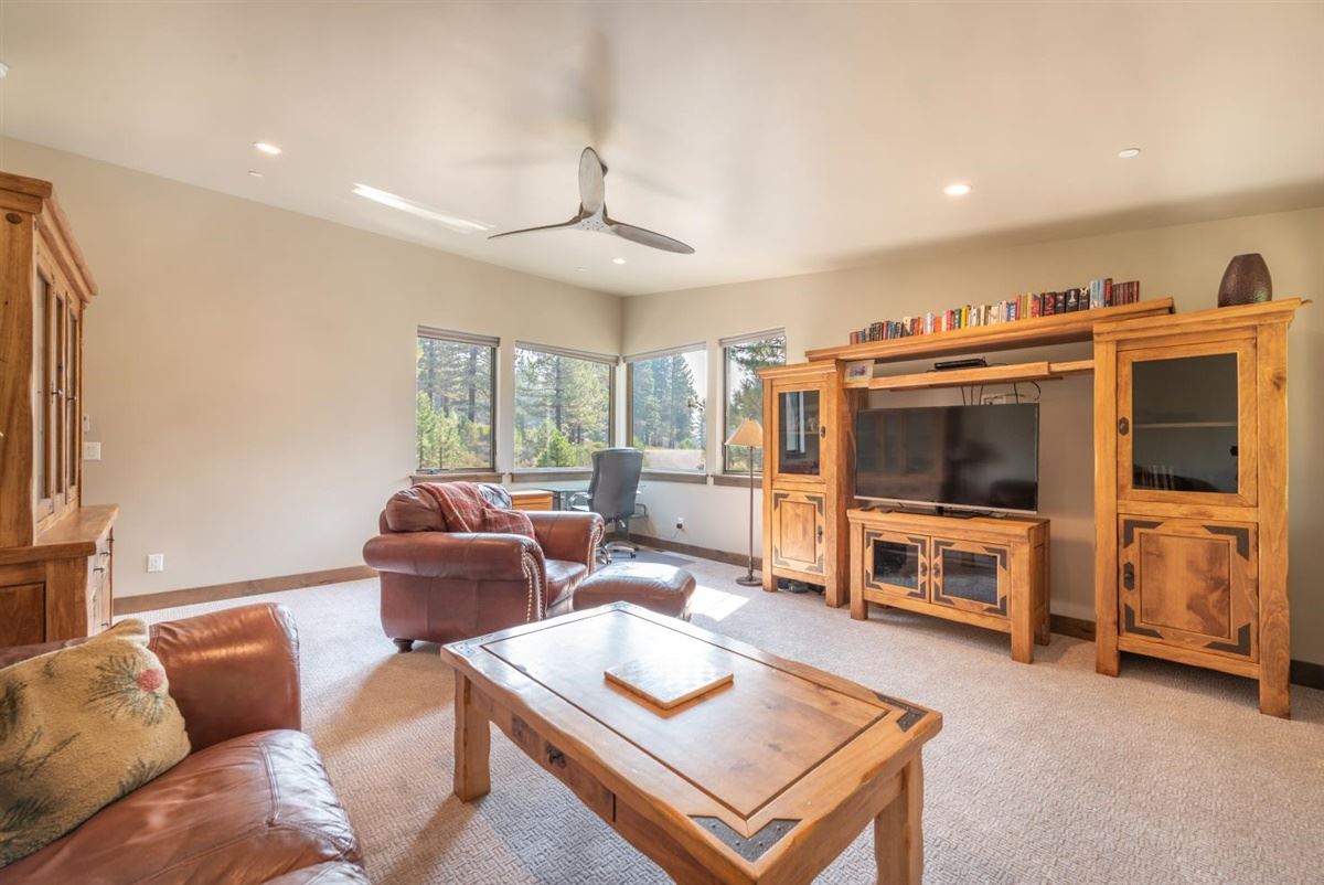 11290 China Camp Road Truckee, CA 96161 - Photo 20 of 21 Gallery Image 20