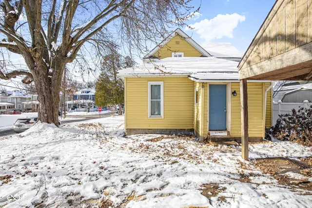 $163,900 | 644 South 11th Street, New Castle, IN 47362