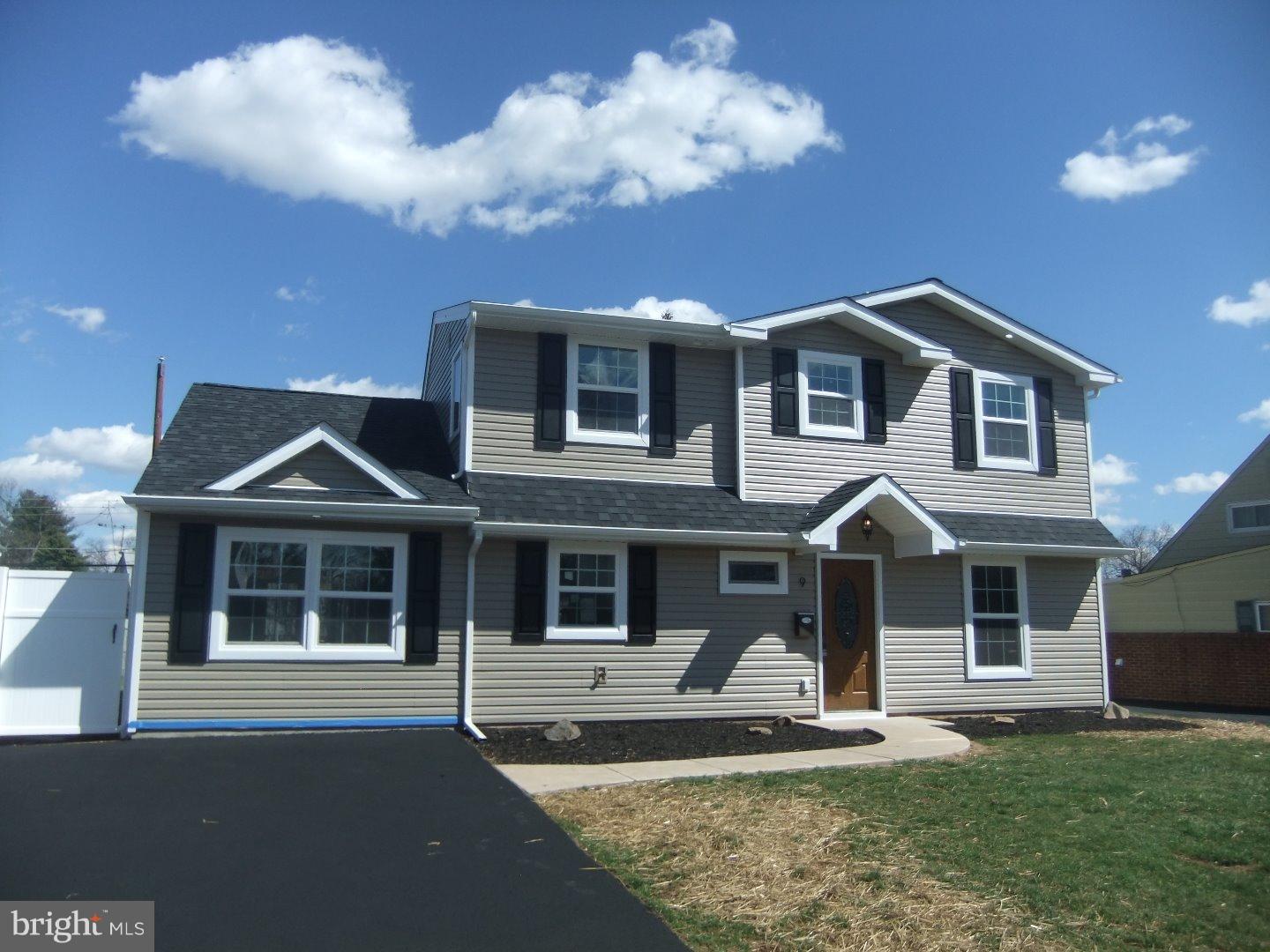 9 Goodrock Road Levittown, PA 19057 - Photo 1 of 24