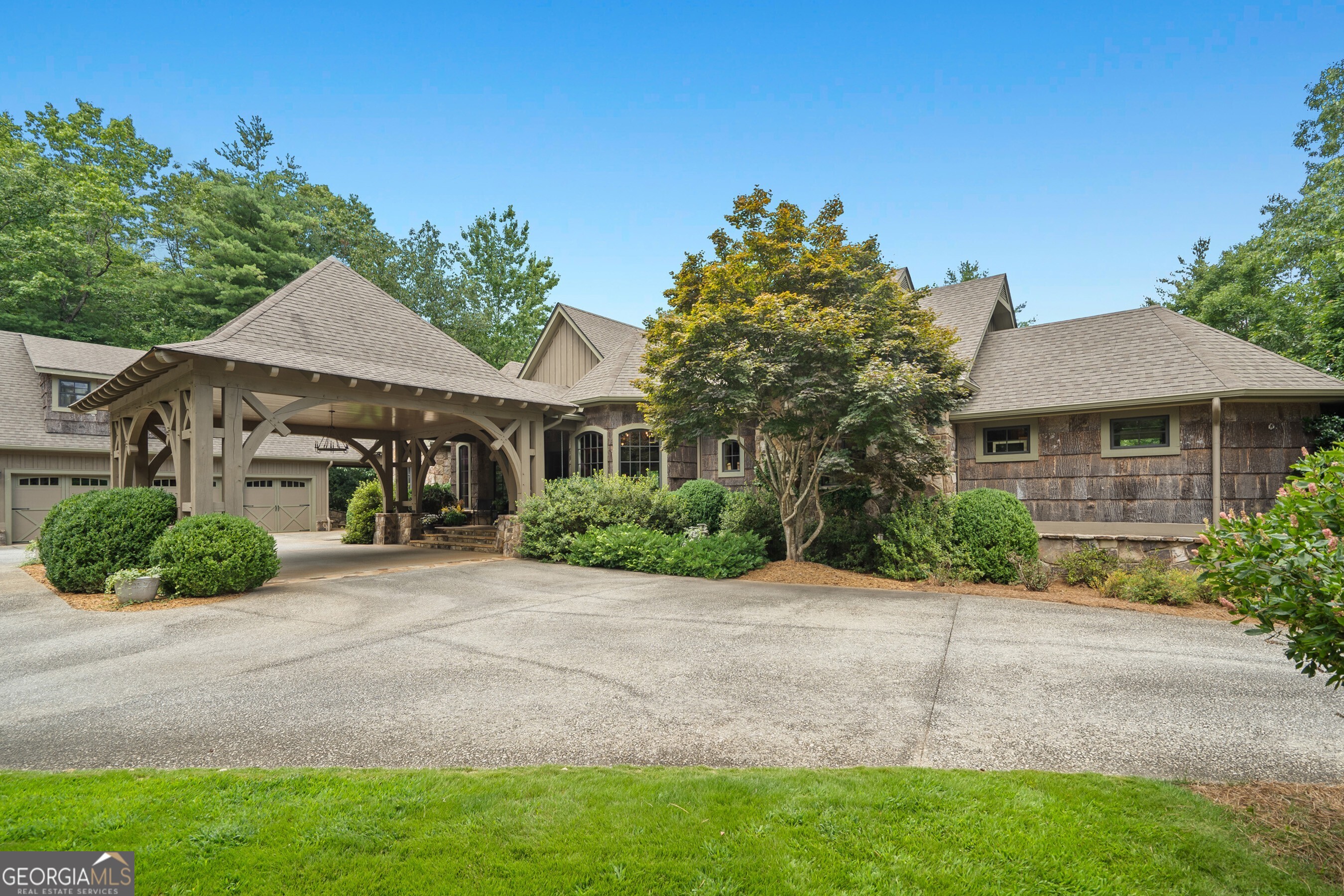 518 Grizzly Ridge Road Lakemont, GA 30552 - Photo 2 of 112