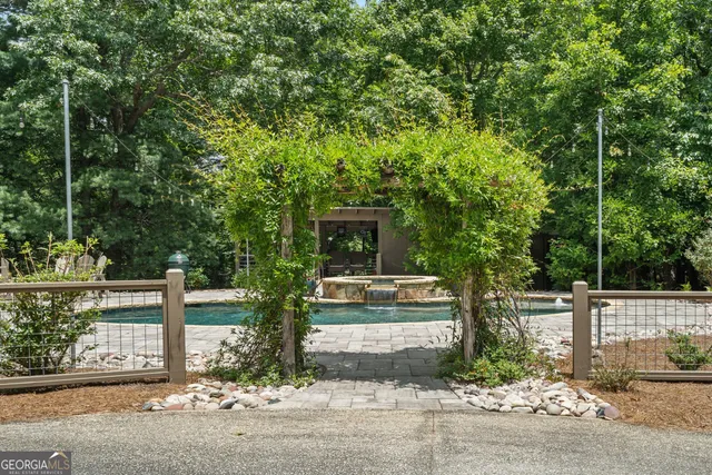 $2,400,000 | 518 Grizzly Ridge Road, Lakemont, GA 30552