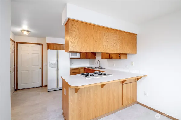 $449,950 | 808 13th Street Southeast, Unit E, Puyallup, WA 98372