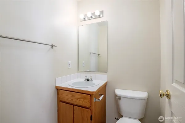 $449,950 | 808 13th Street Southeast, Unit E, Puyallup, WA 98372