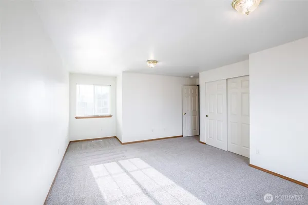 $449,950 | 808 13th Street Southeast, Unit E, Puyallup, WA 98372