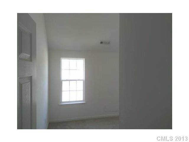 1419 Peachcroft Road Charlotte, NC 28216 - Photo 15 of 16 Gallery Image 15