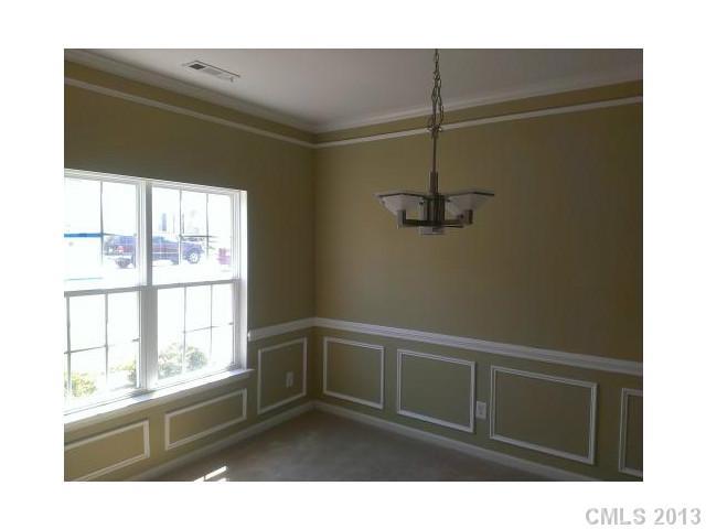 1419 Peachcroft Road Charlotte, NC 28216 - Photo 3 of 16 Gallery Image 3