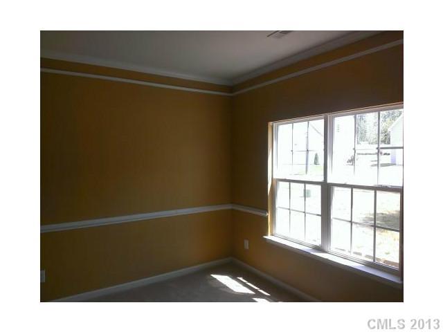 1419 Peachcroft Road Charlotte, NC 28216 - Photo 7 of 16 Gallery Image 7
