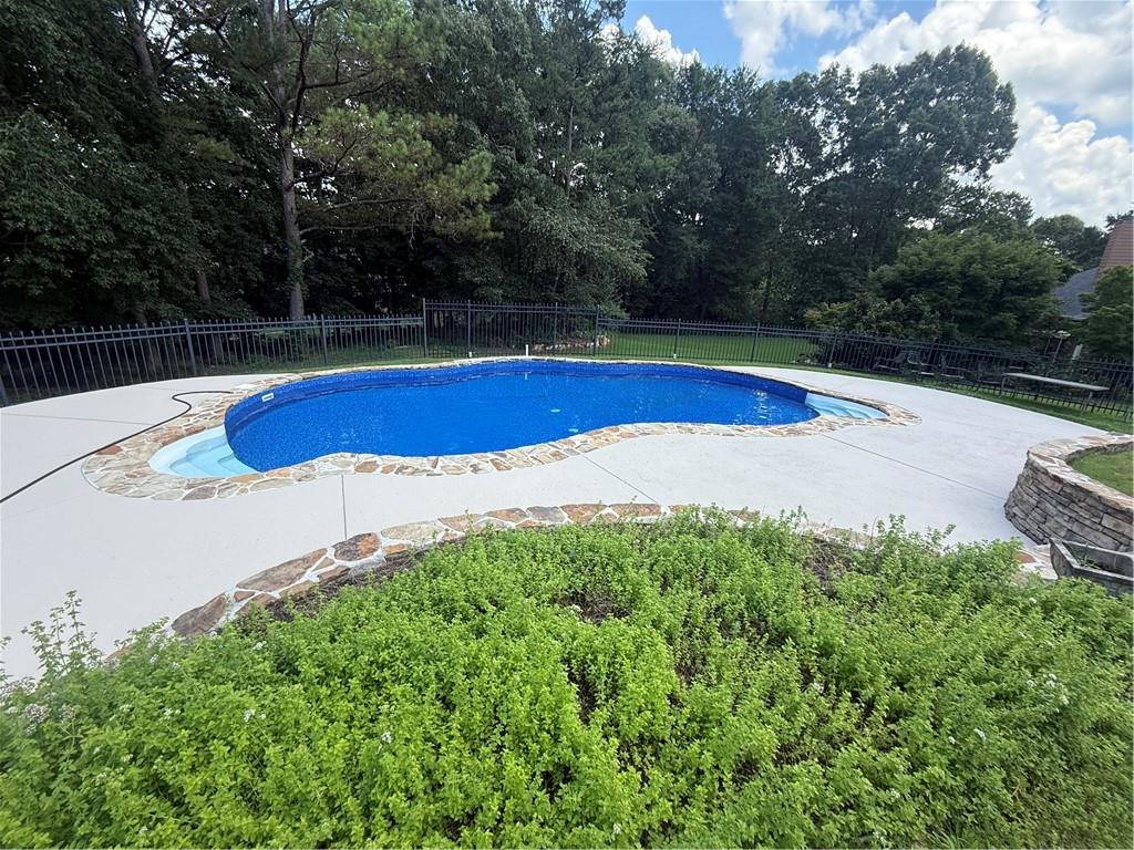 113 Warwick Way Rome, GA 30161 - Photo 48 of 49 a view of yard and swimming pool