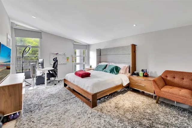 $480,000 | 2730 Northeast 183rd Street, Unit TH03, Aventura, FL 33160