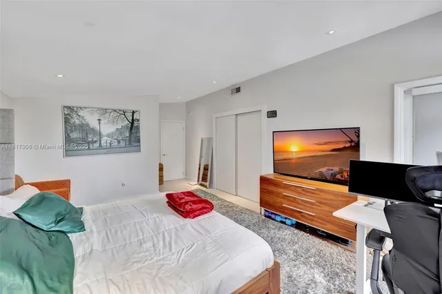 $480,000 | 2730 Northeast 183rd Street, Unit TH03, Aventura, FL 33160