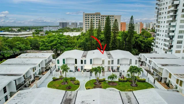 $480,000 | 2730 Northeast 183rd Street, Unit TH03, Aventura, FL 33160