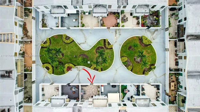 $480,000 | 2730 Northeast 183rd Street, Unit TH03, Aventura, FL 33160