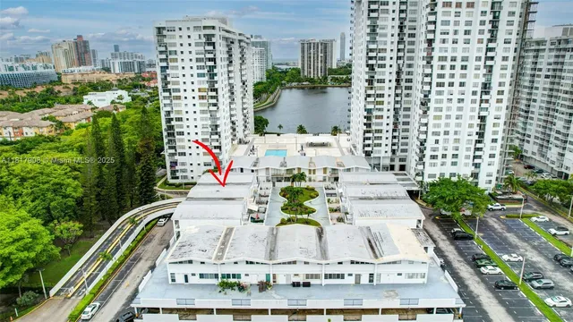 $480,000 | 2730 Northeast 183rd Street, Unit TH03, Aventura, FL 33160