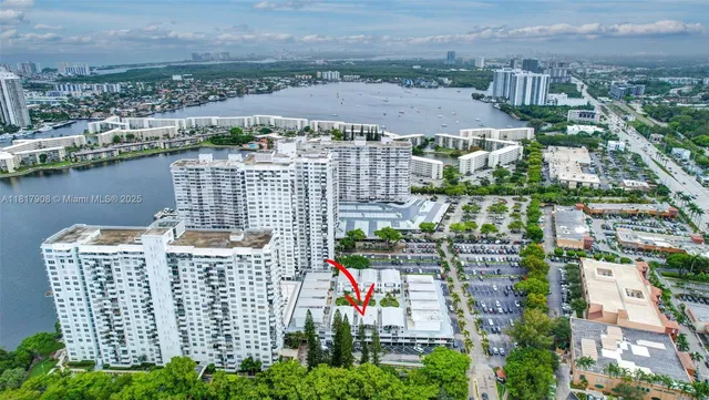 $480,000 | 2730 Northeast 183rd Street, Unit TH03, Aventura, FL 33160